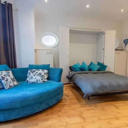Spacious And Light Flat In Clapham ロンドン エクステリア 写真