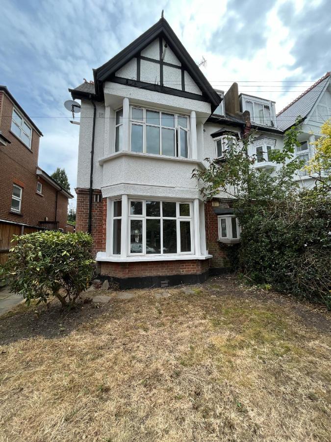 Spacious And Light Flat In Clapham ロンドン エクステリア 写真