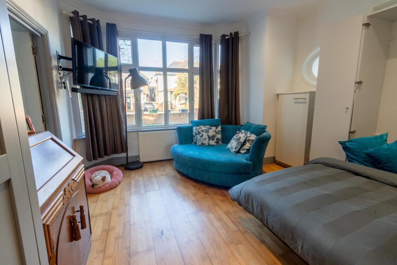 Spacious And Light Flat In Clapham ロンドン エクステリア 写真